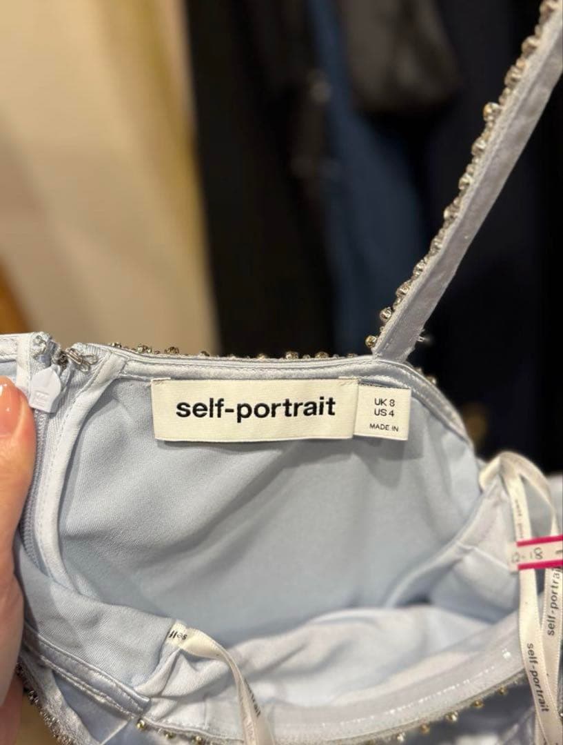 ＜中古 美品＞Self-portrait サテンダイアモンデホルタードレス