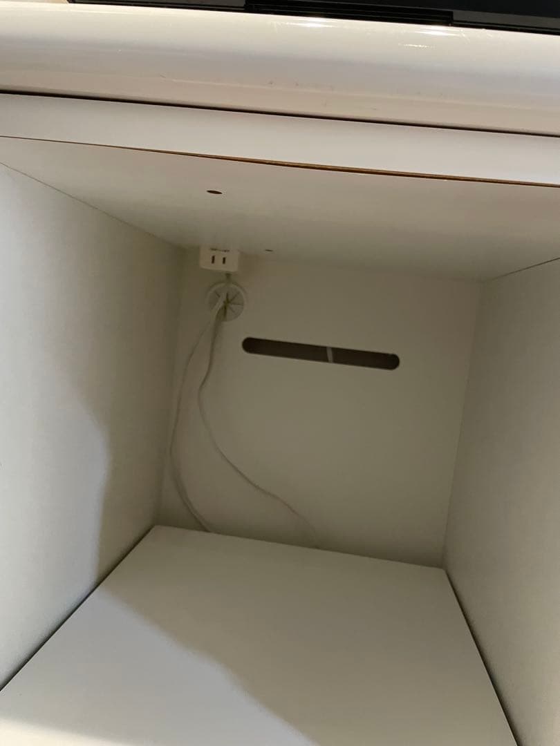 ニトリ　キッチンボード　食器棚　東温市　引き取り限定