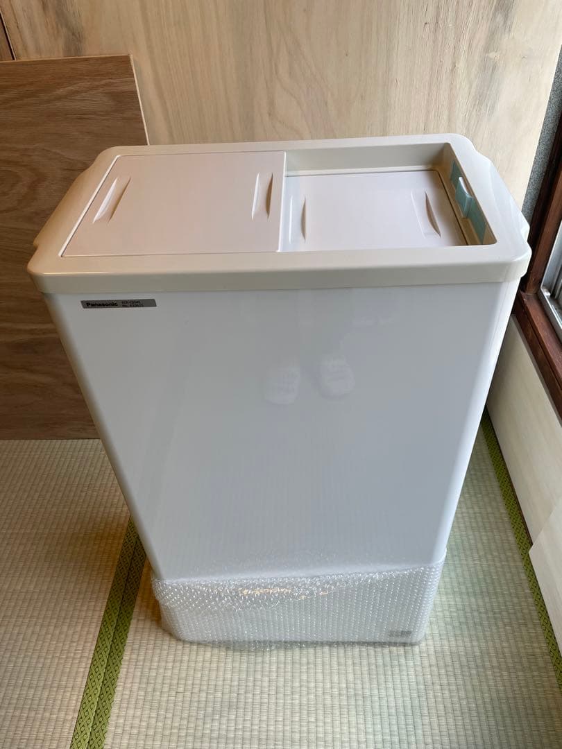 たかピー 【美品】パナソニック 小型冷凍ストッカー