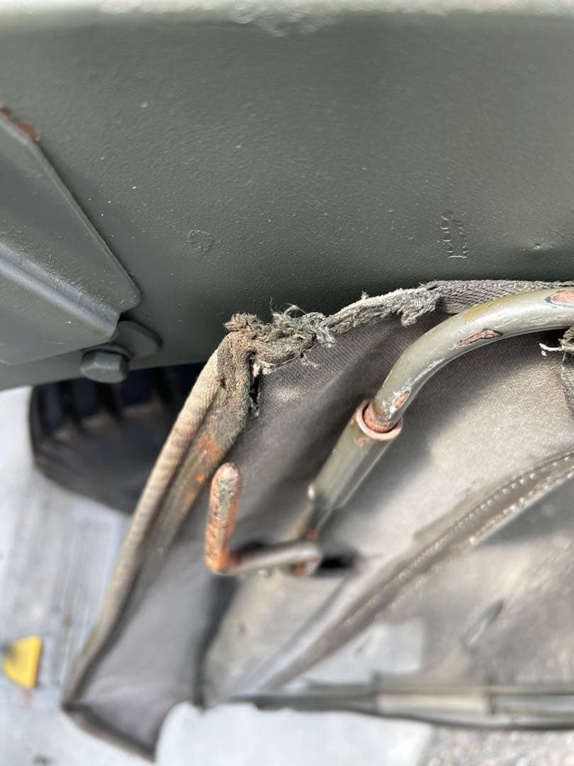 三菱ジープドア　りゅう