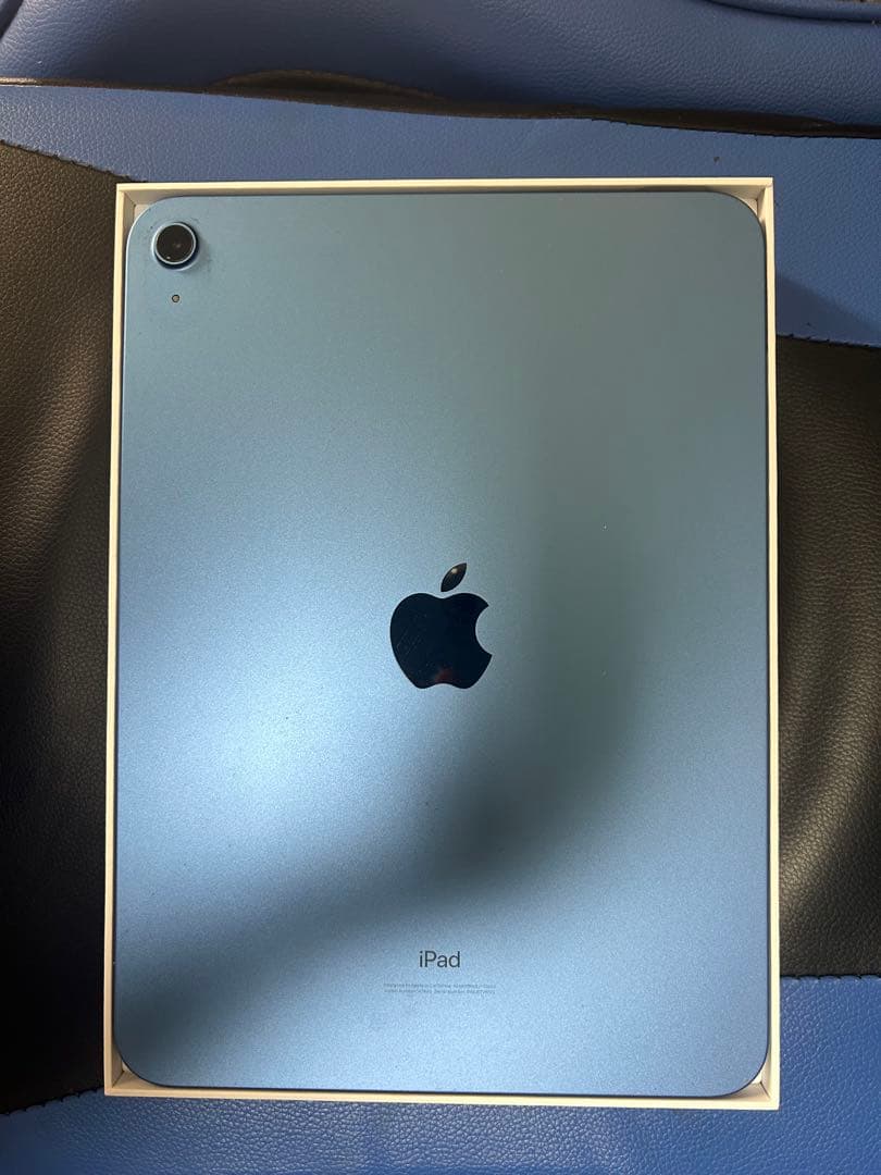 Apple iPad 第10世代 ブルー　64GB