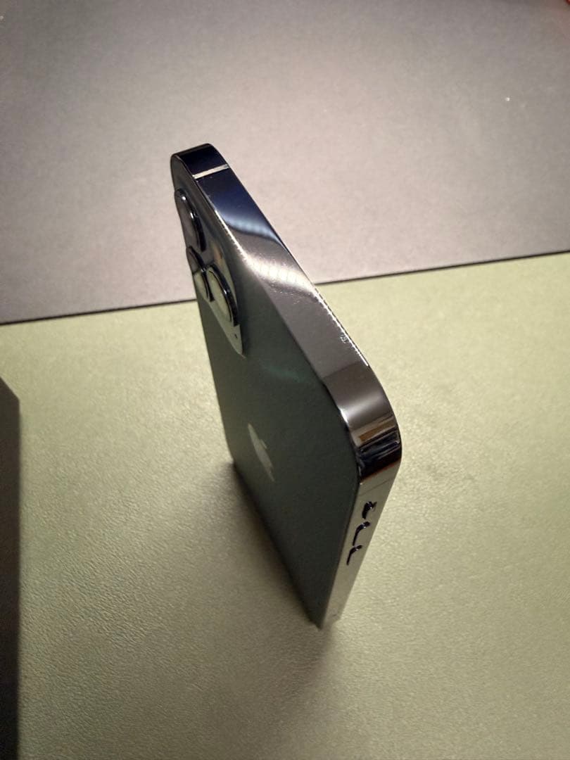 【美品】Apple iPhone 12 Pro