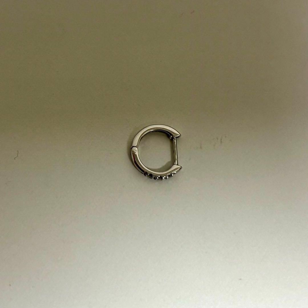 【片耳のみ】　ツツミ　K10ホワイトゴールドダイヤモンド　フープピアス