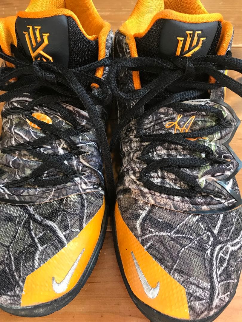 【レア】NIKE カイリー5 タコＰＥキッズ　22.5センチ　ナイキ　バッシュ