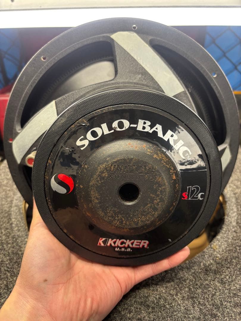 KICKER SOLOBARIC S12C 12インチ ウーファー ボックス型