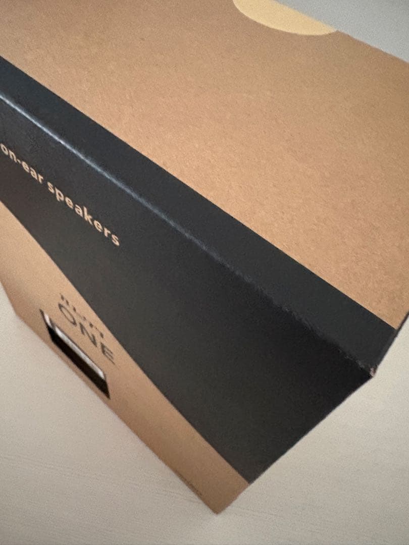 nwm ONEワイヤレスヘッドホン ダークグレイ