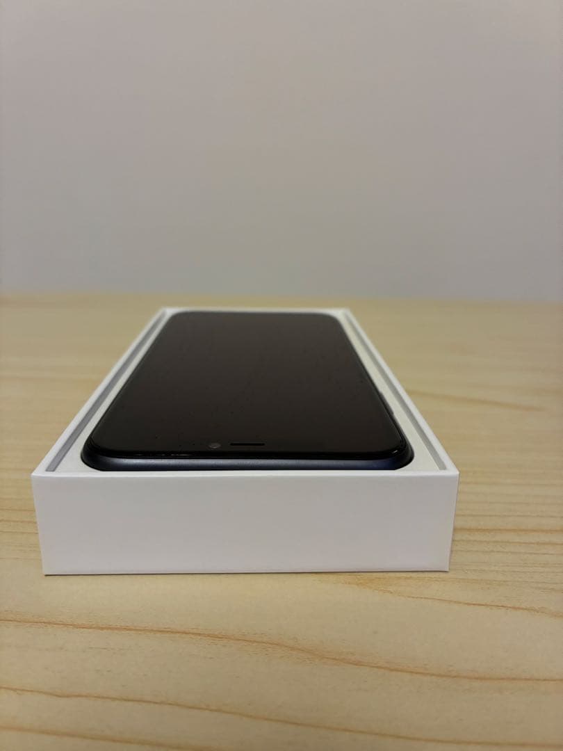 iPhone11 ブラック64GB