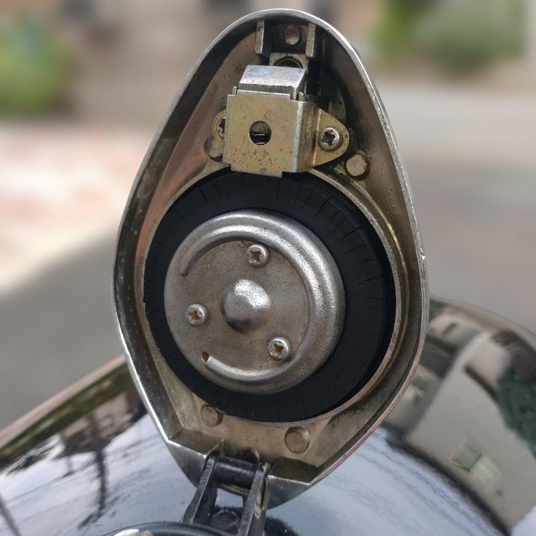 KAWASAKI z系タンク　（検:z1 z2 kz1000 900）