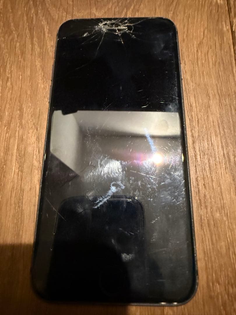 iPhone 8 64GB スペースグレイ ジャンク品