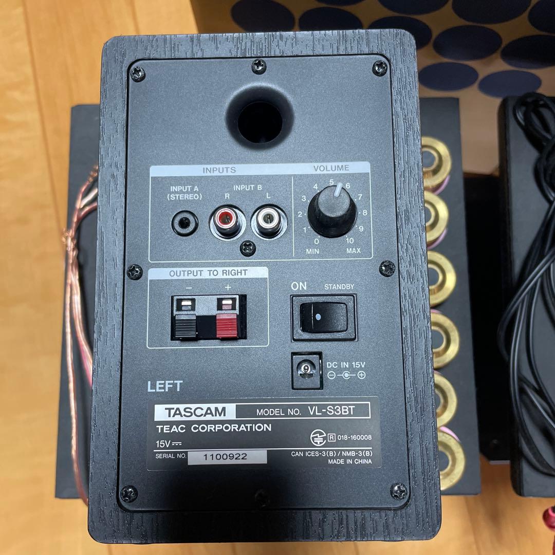 TASCAM VL-S3BTモニタースピーカー、卓上スタンド、インシュレーター