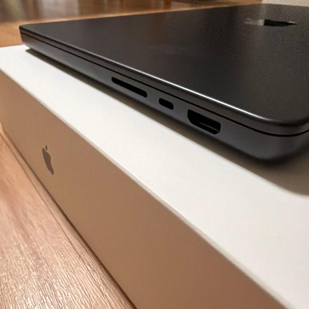 【美品】M4 MacBook Pro 14インチ 16GB 1TB