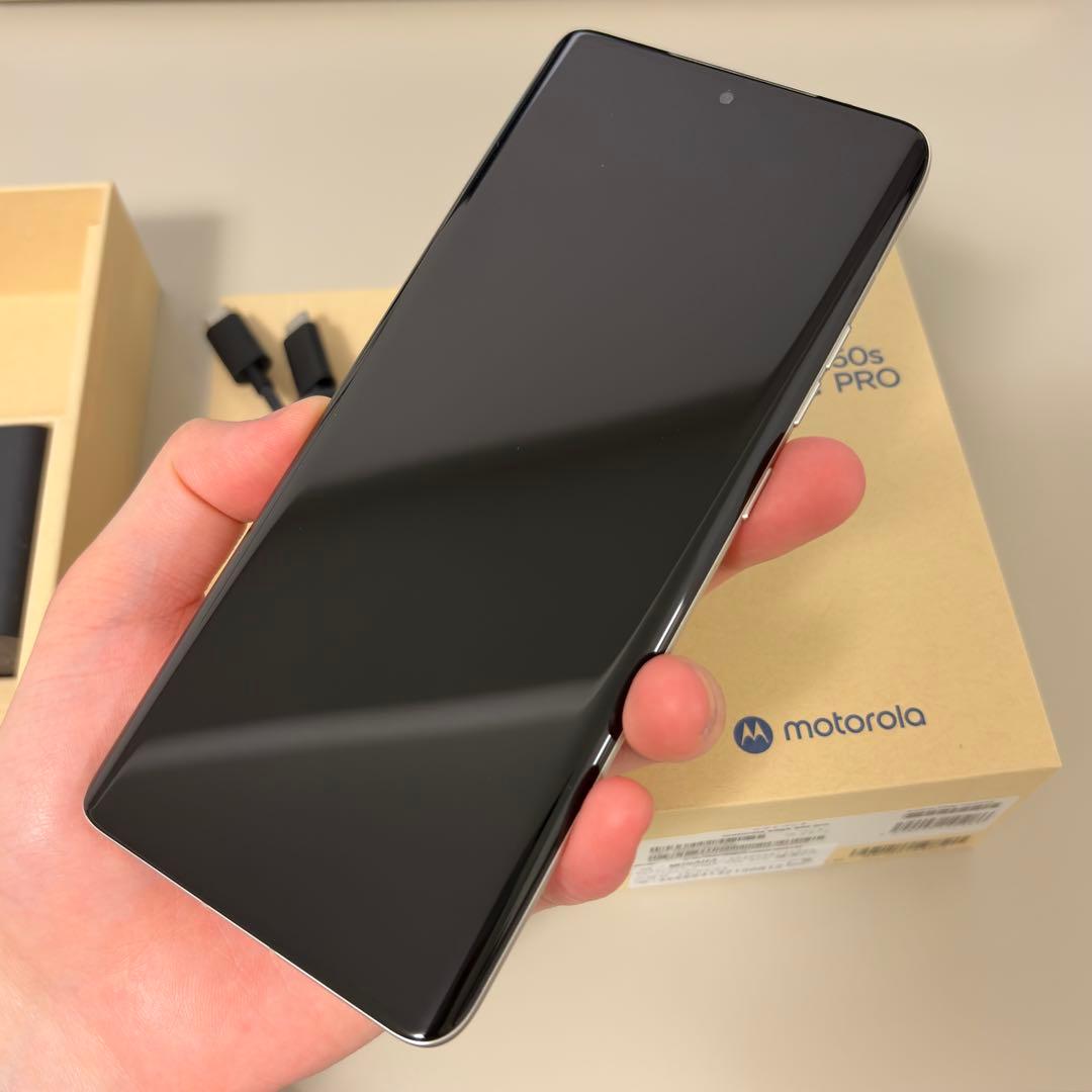 motorola edge 50s Pro 本体