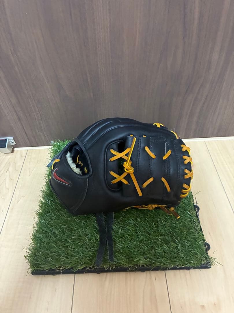 ぱおすNIKE一般軟式用内野手グラブ　全紐交換＋湯もみ型つけ済み