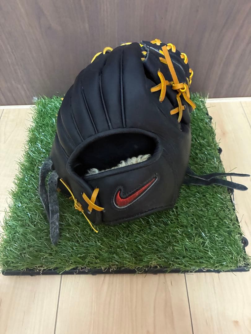 ぱおすNIKE一般軟式用内野手グラブ　全紐交換＋湯もみ型つけ済み