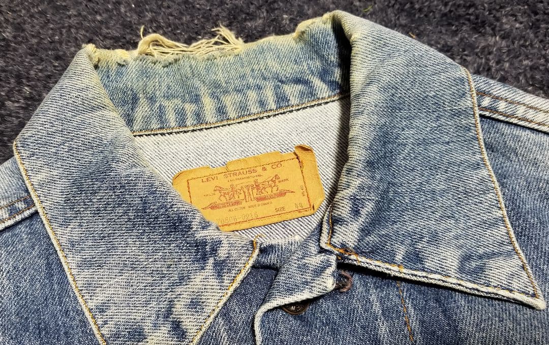 LEVI'S　デニムジャケット　70506-0216　サイズ44　古着