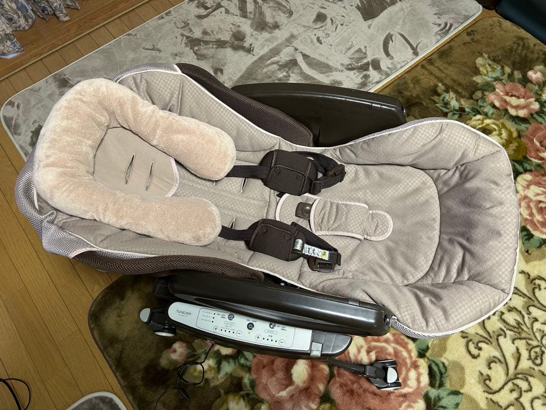 Aprica ユラリズム　オートプラスDX