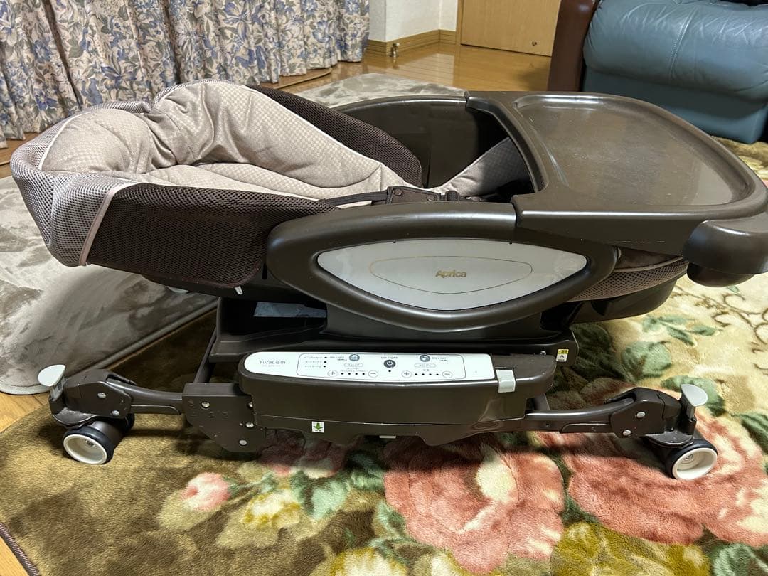 Aprica ユラリズム　オートプラスDX