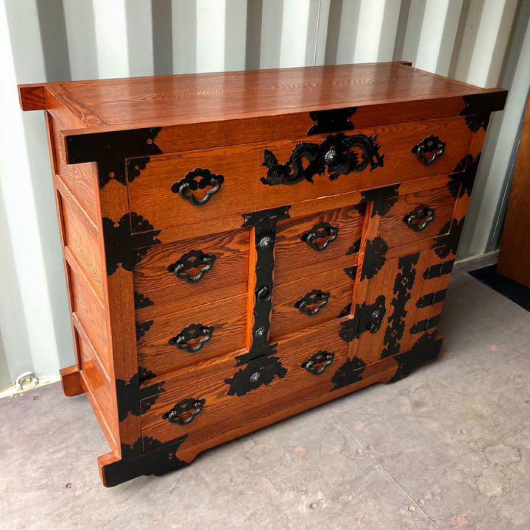 取付無料！民芸家具 楡(ニレ)材総無垢 和モダン アンティーク車箪笥 和ダンス✨