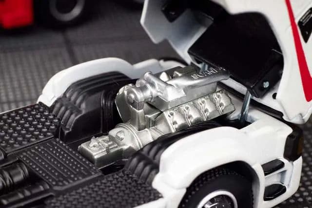 丸*L様 ホットウィール スカニア 770 S