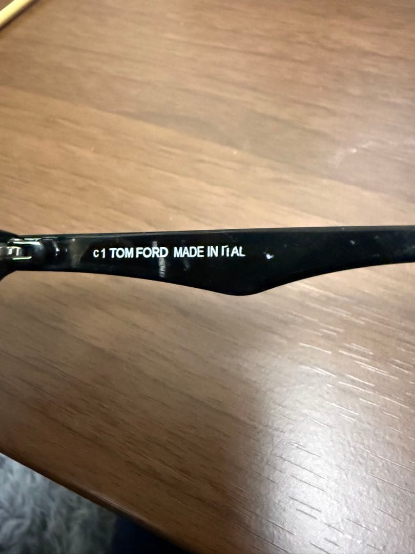 トムフォード　TOM FORD サングラス スクエア型 グラデーションレンズ