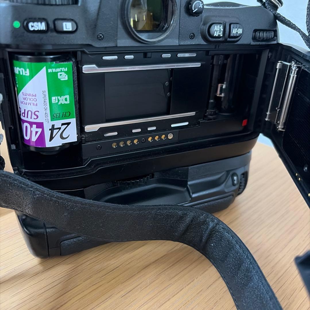 Nikon F100 一眼レフカメラ + SB-25フラッシュ　ジャンク