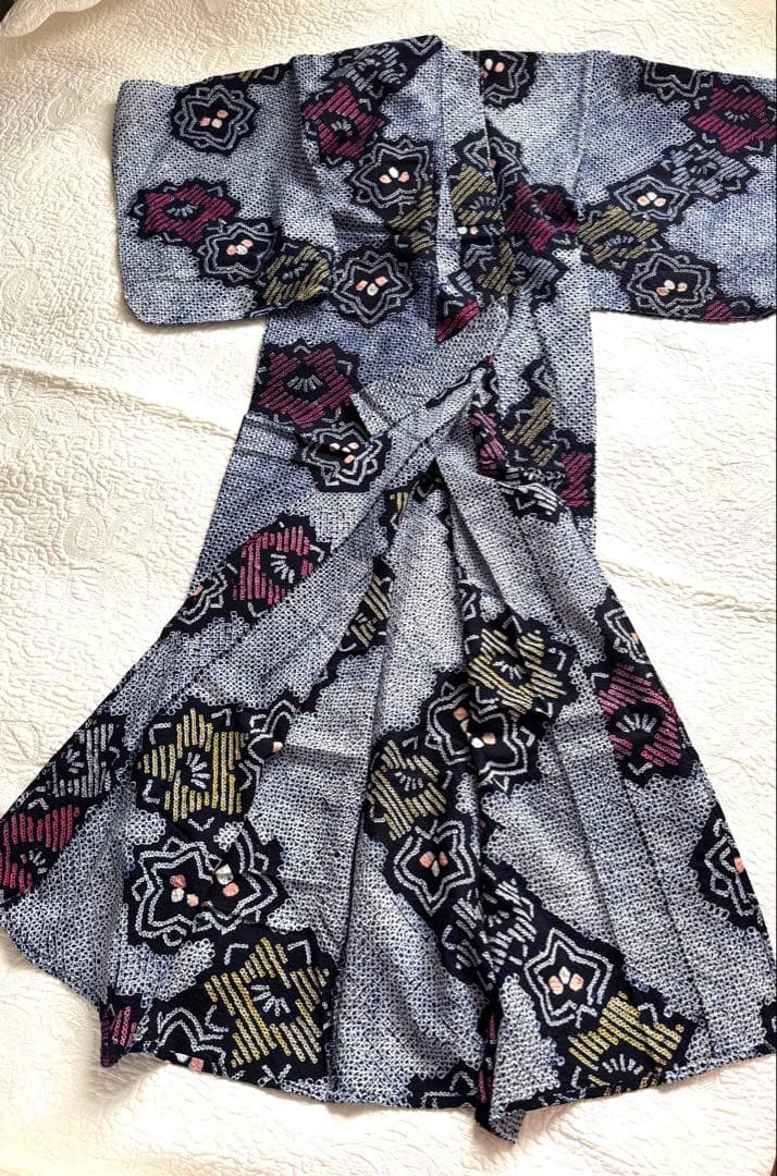 粋な大人の浴衣◆有松絞り 精巧な桔梗紋繋ぎ