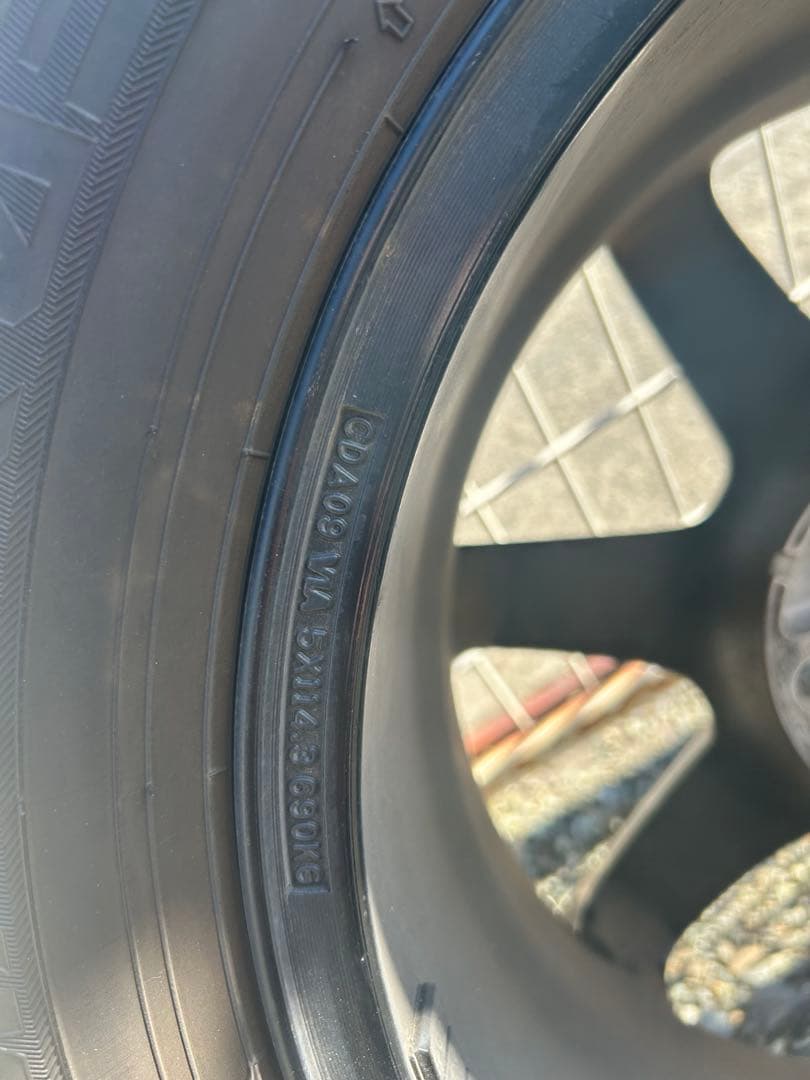 90ノア　ダンロップ　スタッドレス