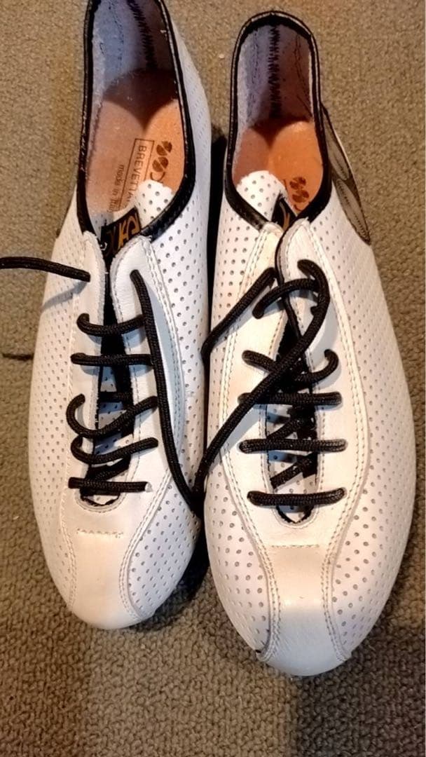 レーサーシューズ　イタリア製DEUGI メッシュタイプ白　サイズ42