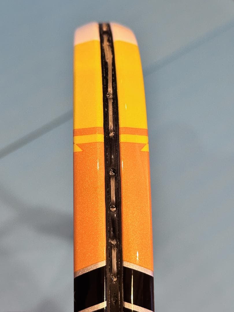 （美品）YONEX レーザーラッシュ 5V ガムブースト（26ポンド）