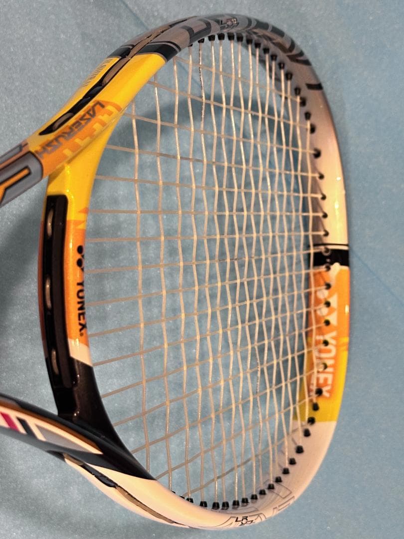 （美品）YONEX レーザーラッシュ 5V ガムブースト（26ポンド）