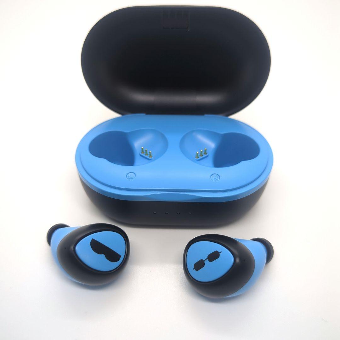 呪術廻戦　五条悟モデル　ワイヤレスイヤホン