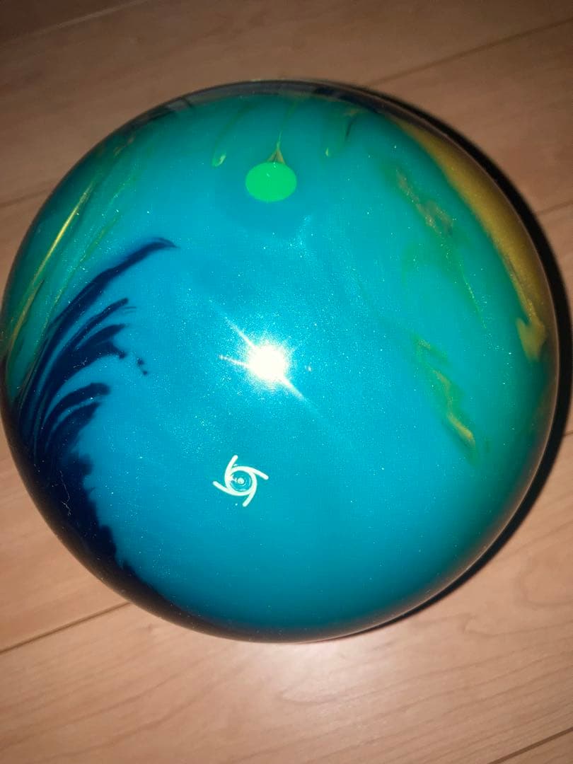 ボウリング　サミットピーク　15ポンド 新品　ストーム