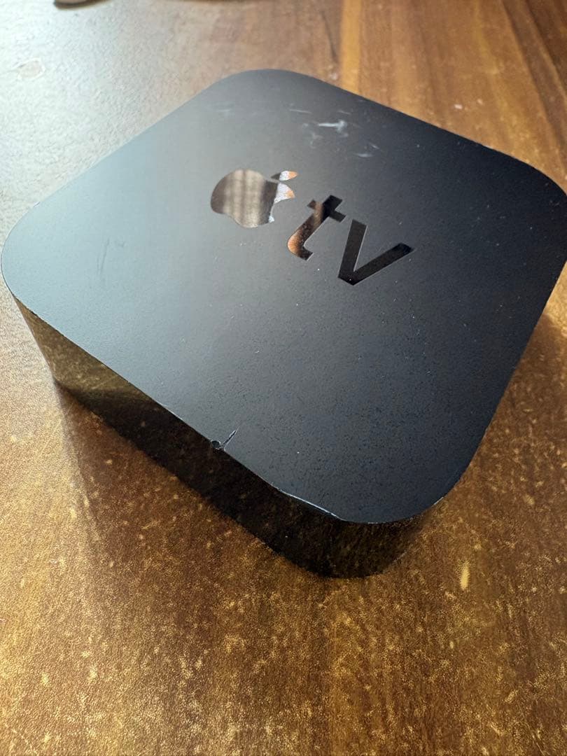 Apple TV 4K 64g 本体と付属品