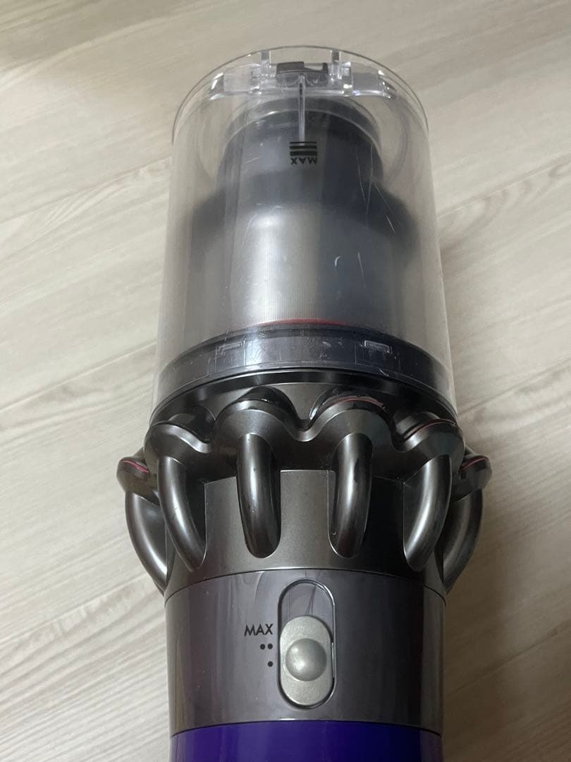 dyson ダイソン V10 fluffy SV12