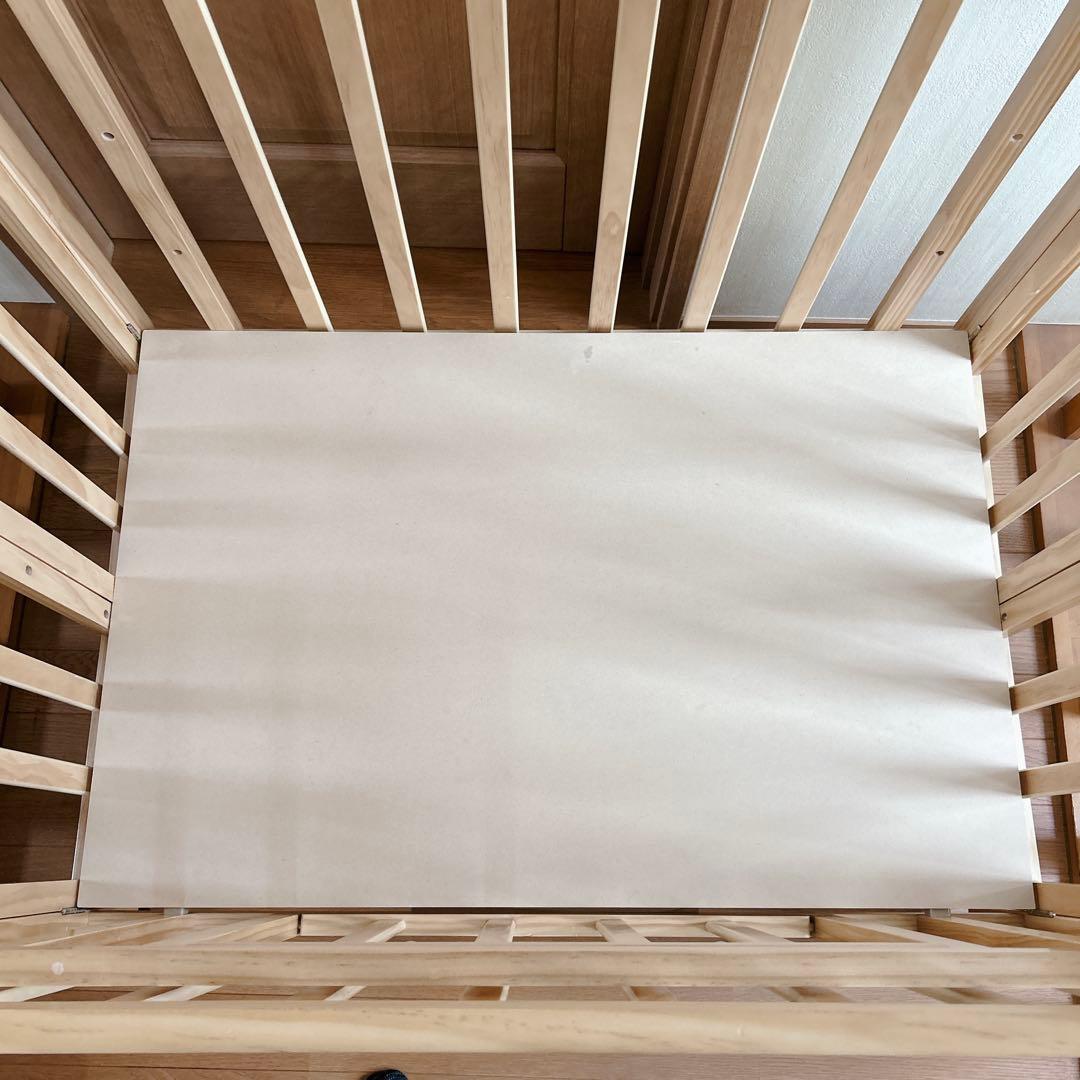 美品 大和屋 パタン折りたたみミニベビーベッド ナチュラル キャスター付き