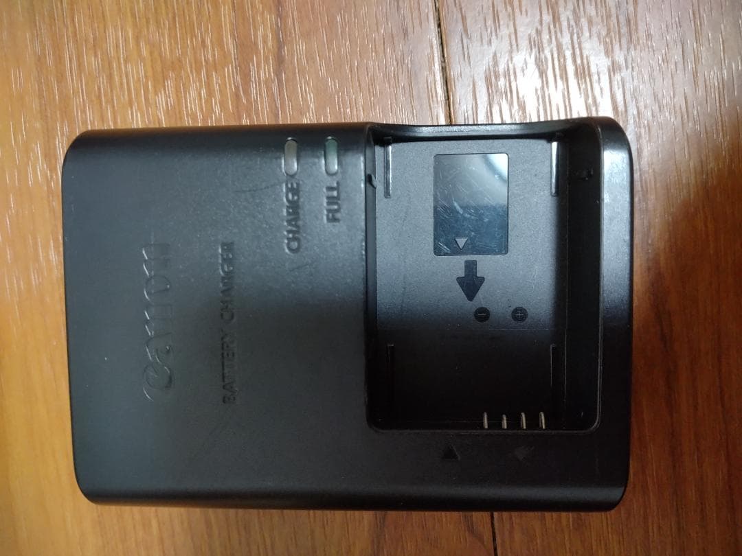 Canon EOS M100 ホワイト