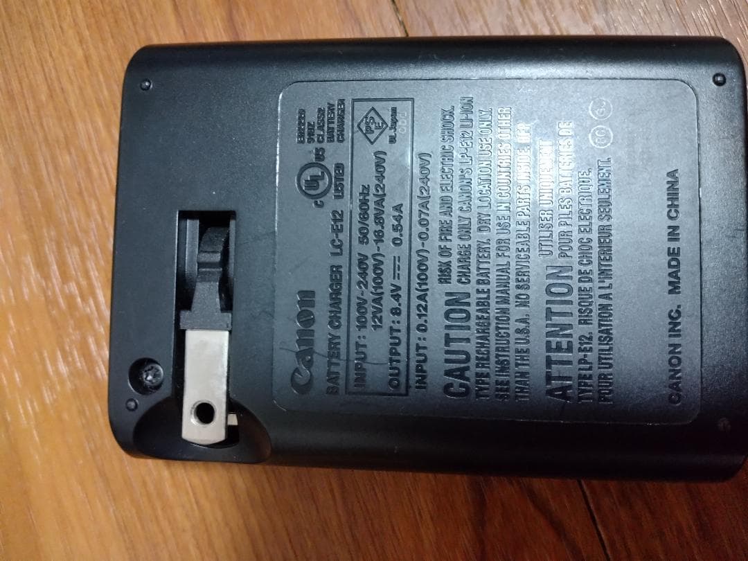 Canon EOS M100 ホワイト