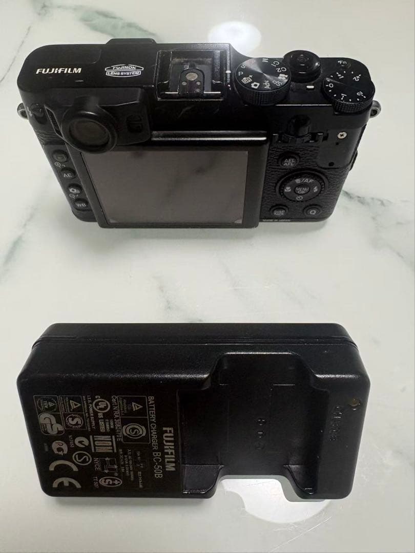 FUJIFILM X20 コンパクトデジタルカメラ 本体