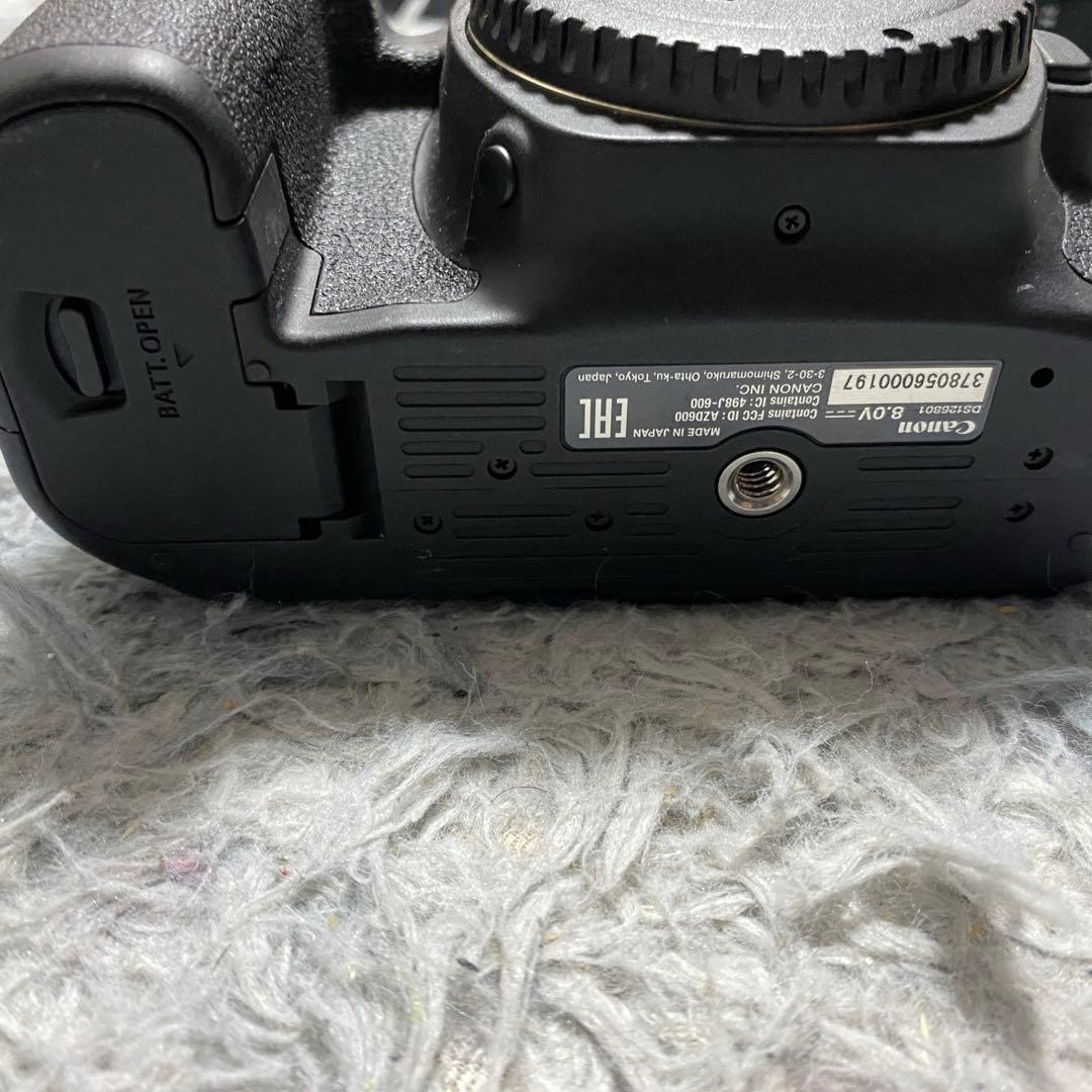 美品 キャノン デジタル一眼レフカメラ Canon EOS 90D