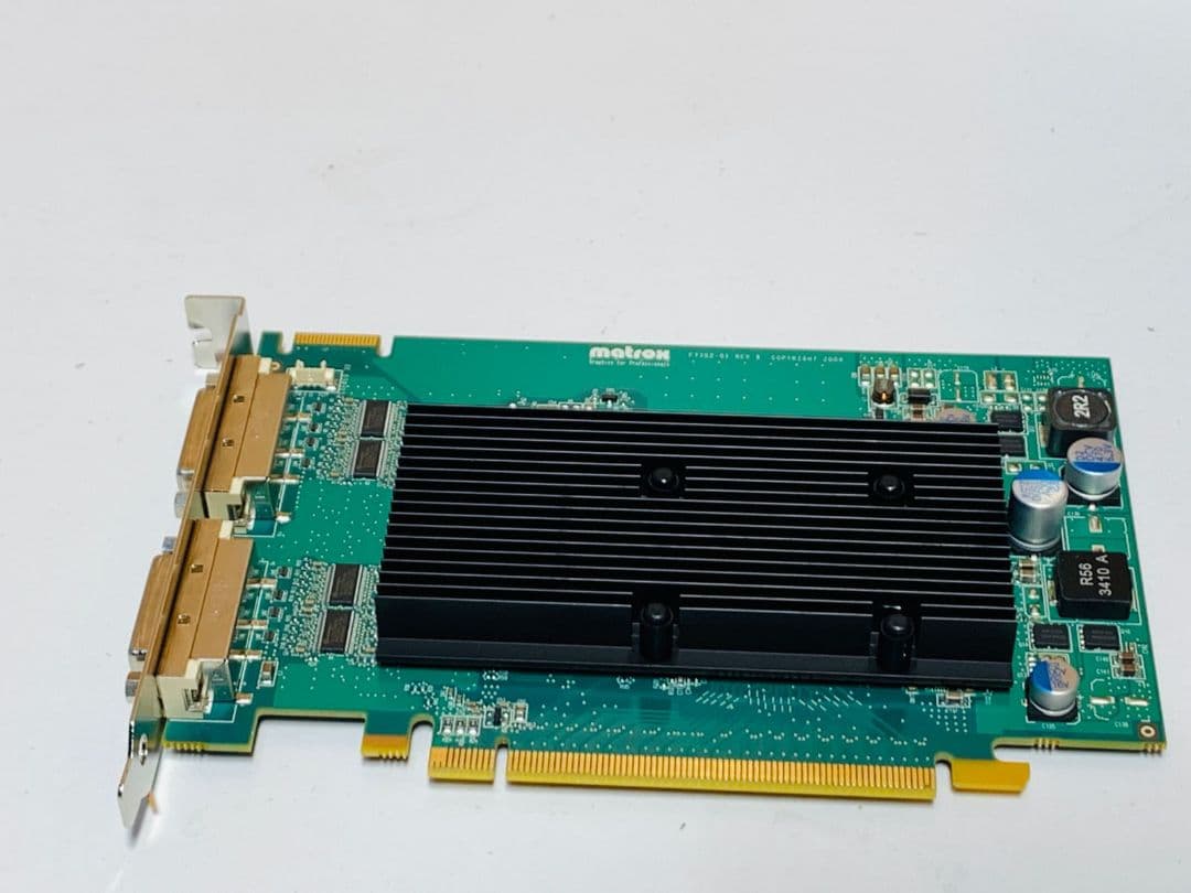 Matrox M9125 PCIe x16 グラフィックボード