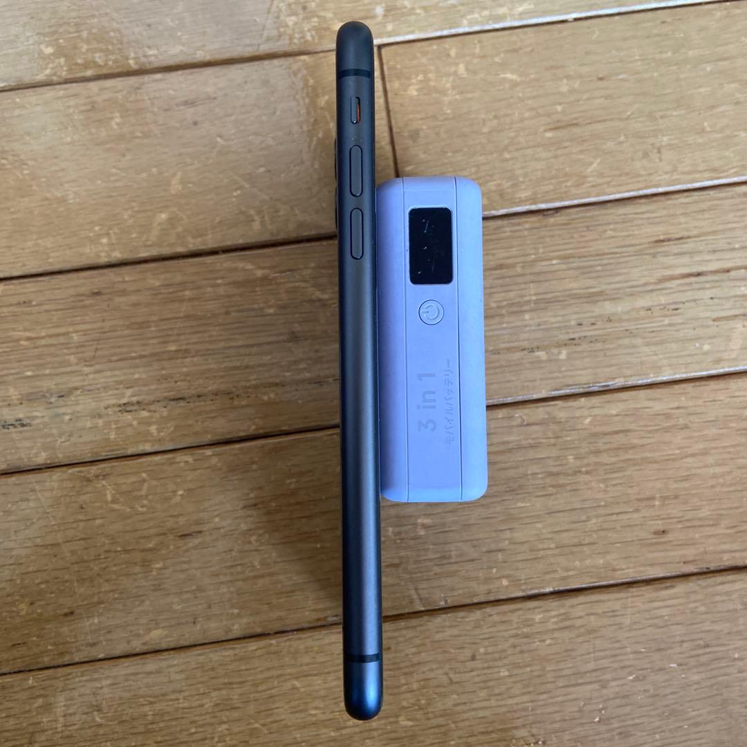 美品 iPhone11ブラック 256G