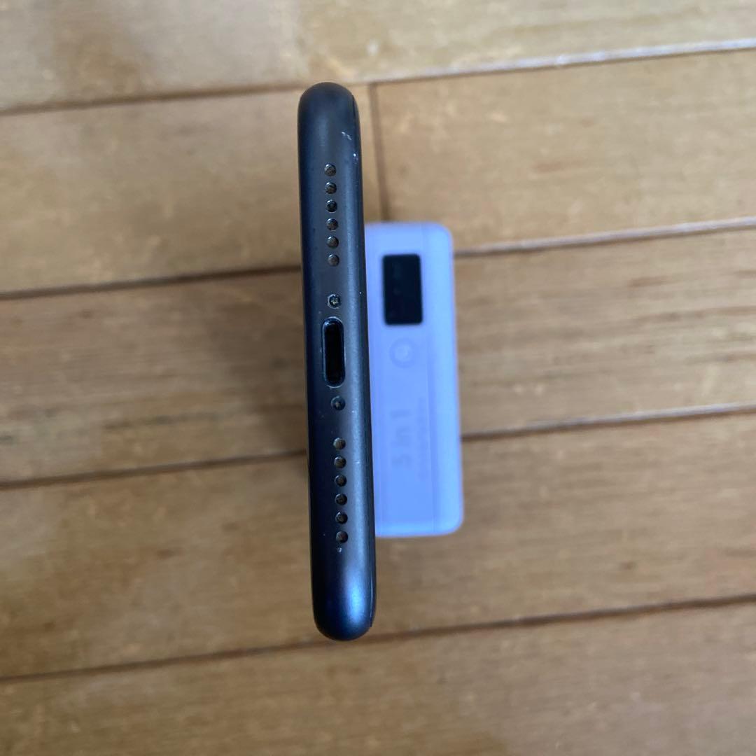 美品 iPhone11ブラック 256G