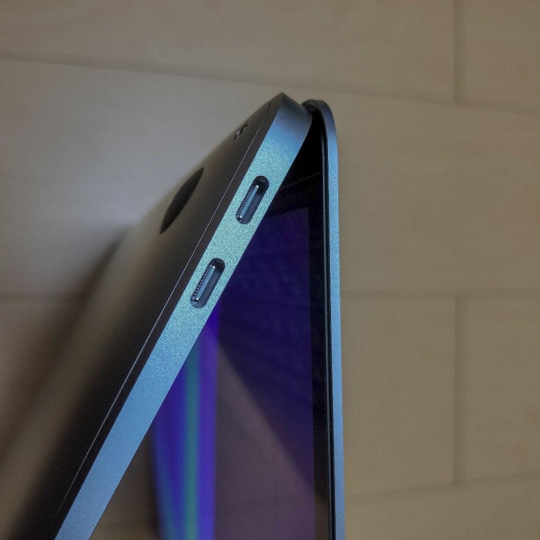 Macbook Air 13インチ メモリ8GB ストレージ256GB