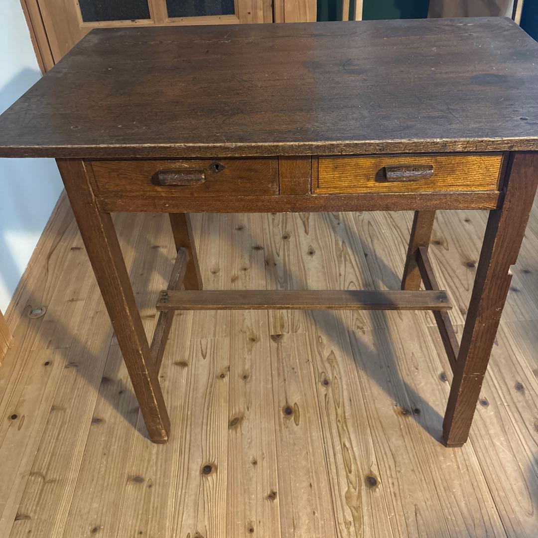 ヴィンテージ木製ブラウンテーブル 引き出し杯つき