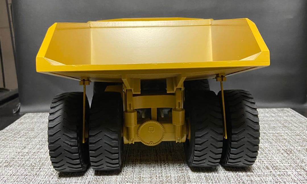 【CAT アメリカン　キャタピラー　797 ダンプトラック　鉱山用】