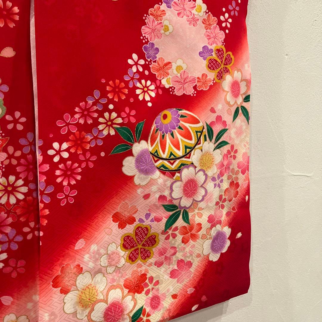 お宮参り　産着　祝着　女の子　襦袢付き 赤地に鞠と熨斗・桜吹雪　正絹