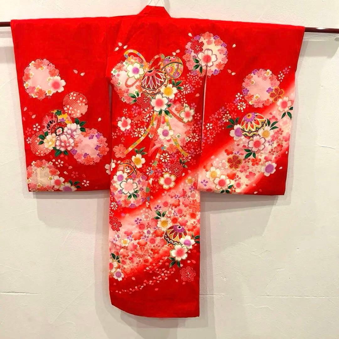 お宮参り　産着　祝着　女の子　襦袢付き 赤地に鞠と熨斗・桜吹雪　正絹