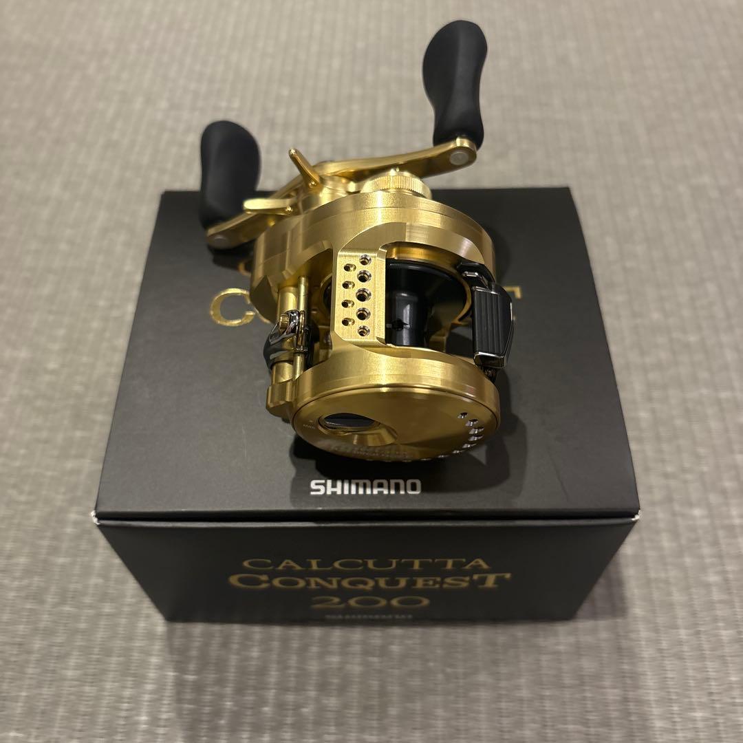 シマノ21カルカッタコンクエスト200未使用品