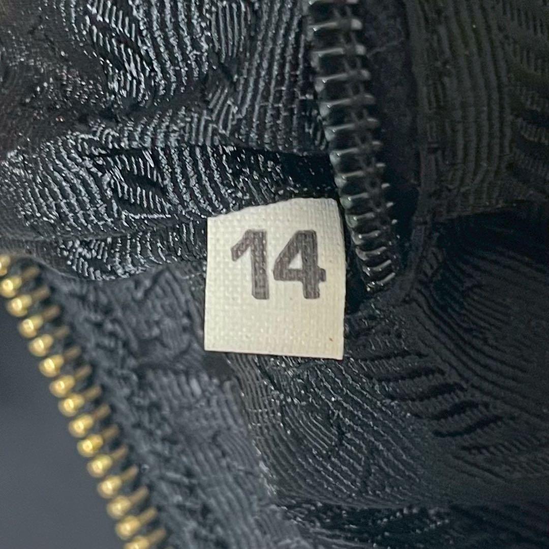 希少✨PRADA キルティング　チェーンショルダーバッグ　三角ロゴ　ブラック