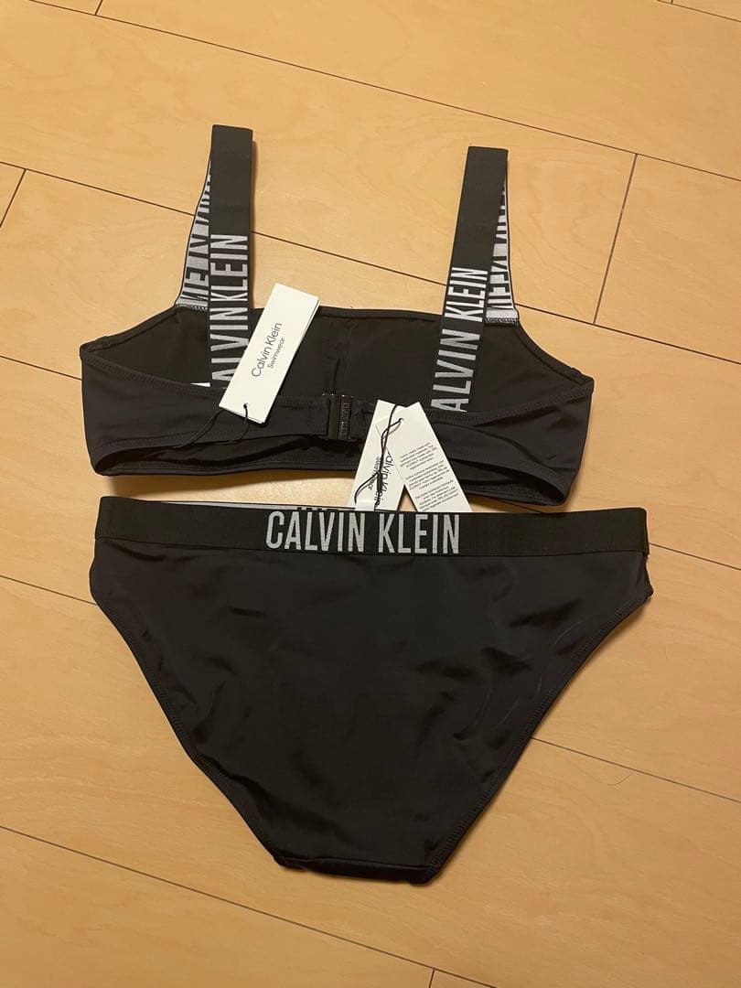 ■新品未使用/上下セットMサイズ　   水着